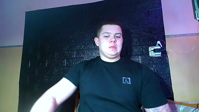 CuteButNaughty_ webcam