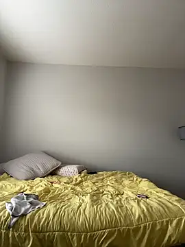 AllesandraLove webcam