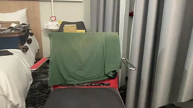 coach-karl - Coach-karl's free webcam - UK Sex Cams