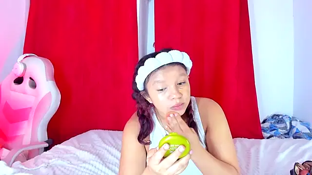 Emily_Coper18 webcam