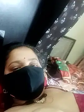 Desi_Heat_Couple webcam