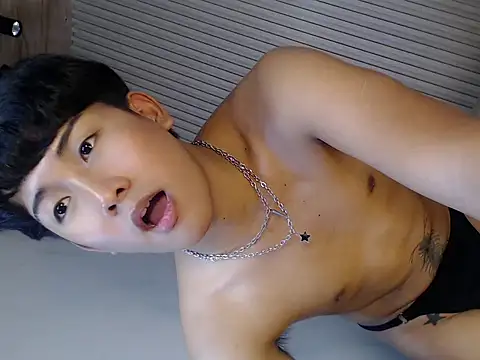 dangerzone0122 webcam