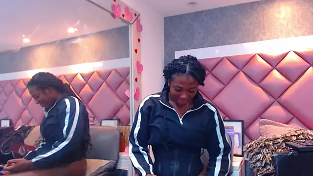 Thegreatonelady webcam