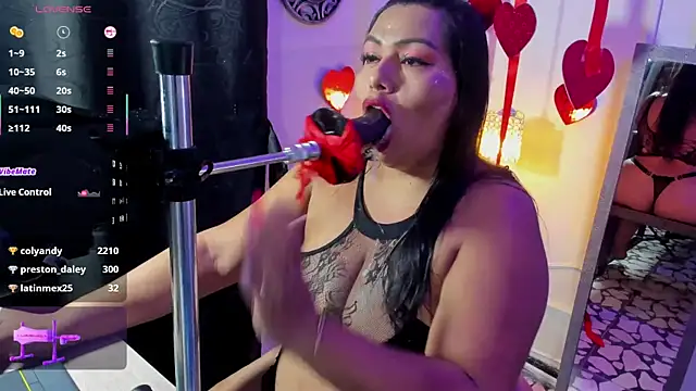 bigboobs_violeta webcam