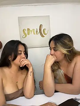 Antonella_Julieta webcam