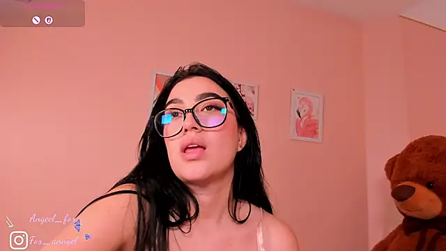 angeel_fox webcam