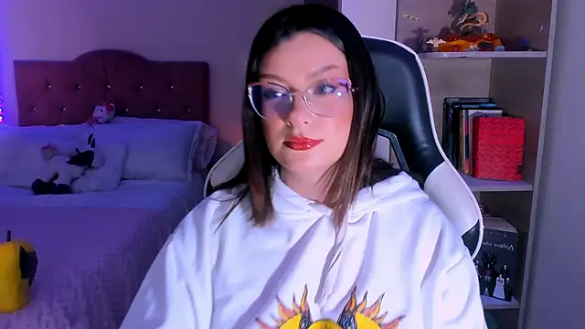 OphelianaRose33 webcam