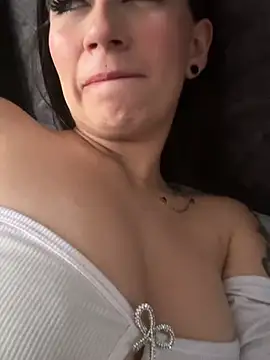 SCARLETT_INK_ webcam