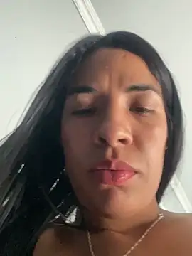 HookerSlutLatin webcam