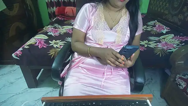 BengaliQueenStar webcam