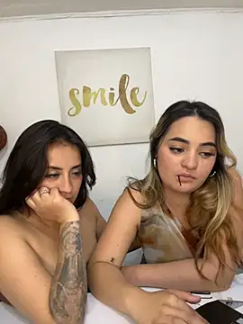 Antonella_Julieta webcam