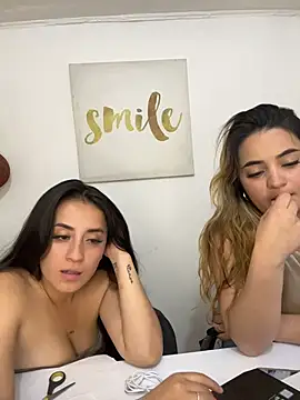 Antonella_Julieta webcam