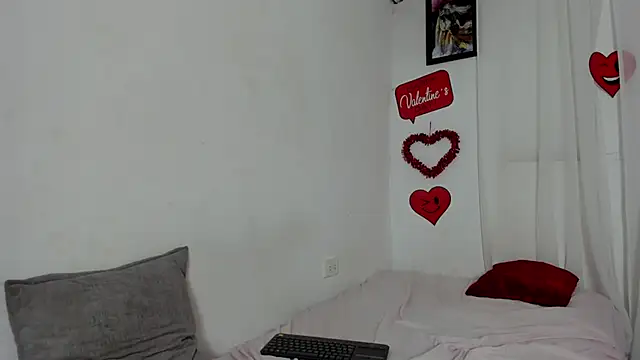 Laura_and_Kevin webcam