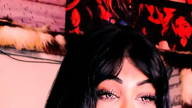 indian_dreamgirl webcam