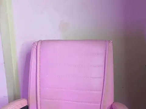 Its_cherry_magic webcam