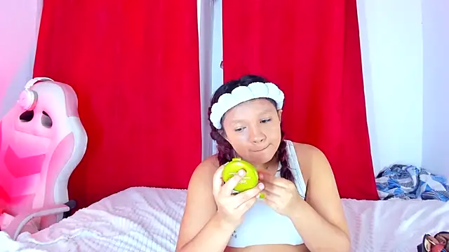 Emily_Coper18 webcam