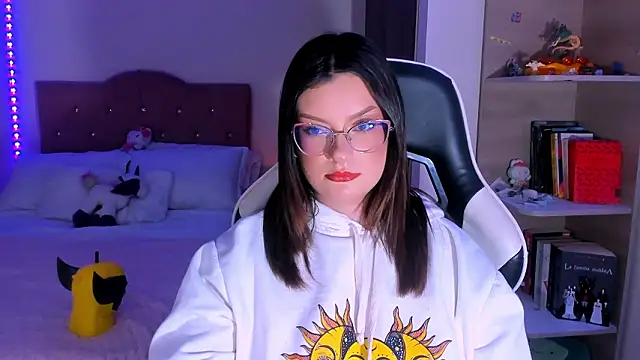 OphelianaRose33 webcam