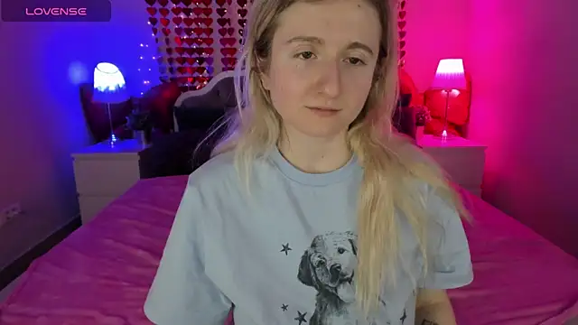 CamillaDreamer webcam