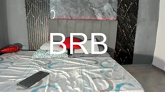 hot_summer_boy_ webcam