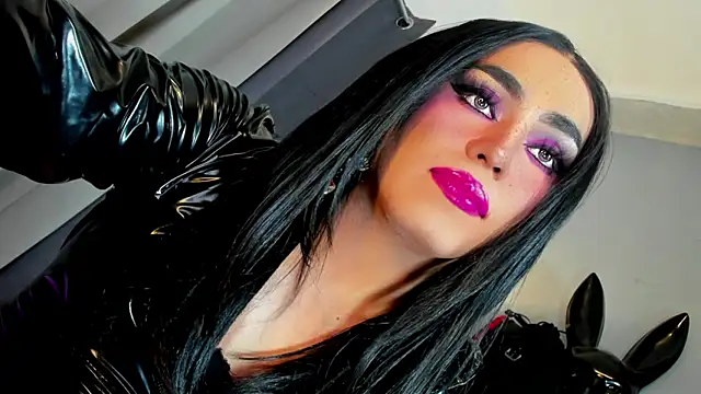 DominaAurumXXX webcam