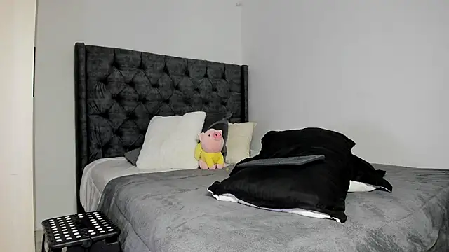 biscuit_oliva - Biscuit_oliva's free webcam - UK Sex Cams