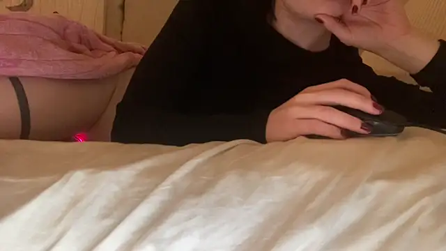 18yoteenvirgin webcam