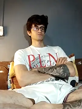 Loggan_donnelly webcam