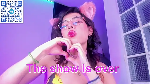 Sweet-SharoKitty webcam