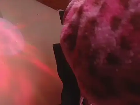 Scarlett_crastrawberry webcam