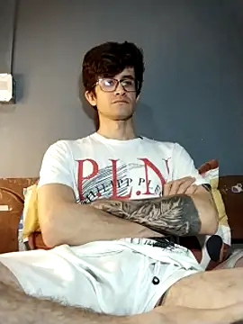 Loggan_donnelly webcam