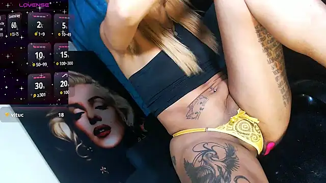 licy_blonde_hot webcam