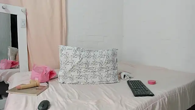 skinnyandcute webcam