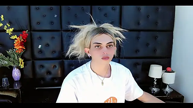 daniela_pink_ - Daniela_Pink_'s free webcam