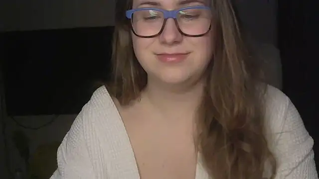 seasonalsomeone - SeasonalSomeone's free webcam