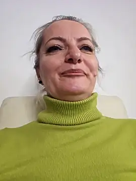 ladytouch - LadyTouch's free webcam - UK Sex Cams