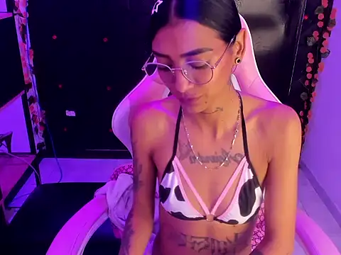 KarlaSlutSkinny__ webcam