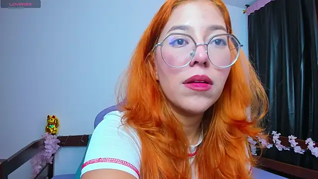 _Moon_Johnson webcam