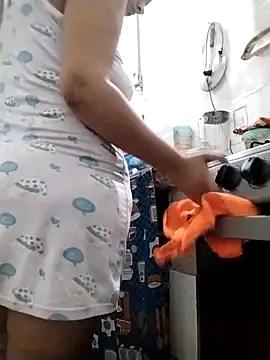 Andreita_95 Live Webcam on Stripchat