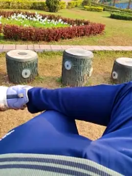 Brown_Munda047 webcam