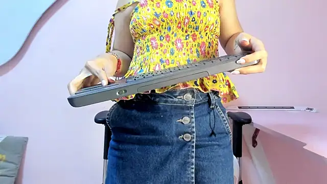 CharlotteMuller webcam