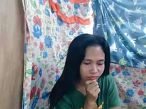 PinaySkinnyGirl webcam