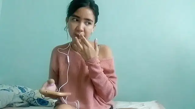 RessieAshcroft webcam