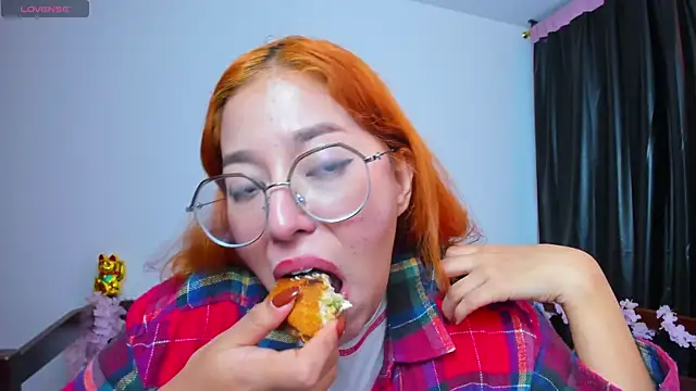 _Moon_Johnson webcam