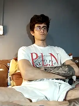 Loggan_donnelly webcam