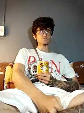 Loggan_donnelly webcam