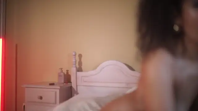 suzysuza - Suzysuza's free webcam