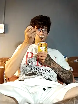 Loggan_donnelly webcam