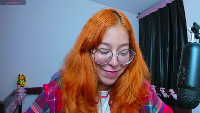 _Moon_Johnson webcam