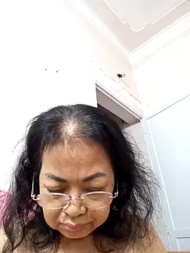 hotestlove - Hotestlove's free webcam