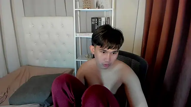 davincihugecock Live Webcam on Stripchat